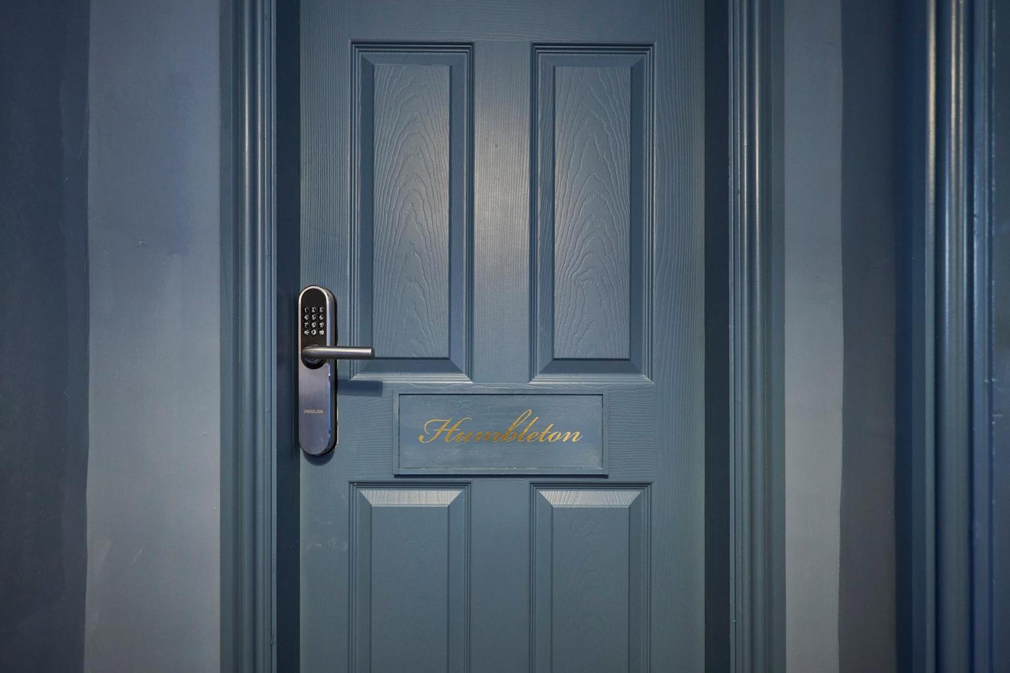 Arlington House Hotel - Self Check-In Suites Уулер Стая снимка